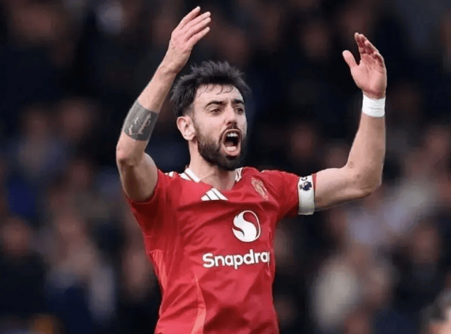 中场真核完美复苏！卡里克神级调教，曼联稳稳拿下欧冠名额